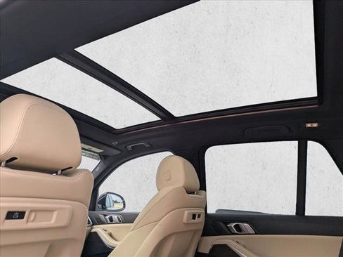 Used 2022 BMW X5 sDrive40i w/ Parking Assistance Package image 20