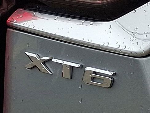 Used 2023 Cadillac XT6 Premium Luxury image 34