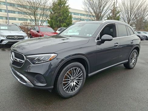 New 2025 Mercedes-Benz GLC 300 GLC 300 image 3
