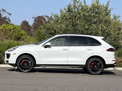 Used 2015 Porsche Cayenne S AWD/4WD image 3