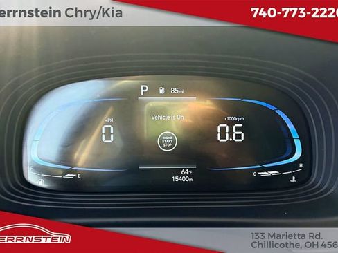 Used 2024 Hyundai Venue SEL FWD image 14