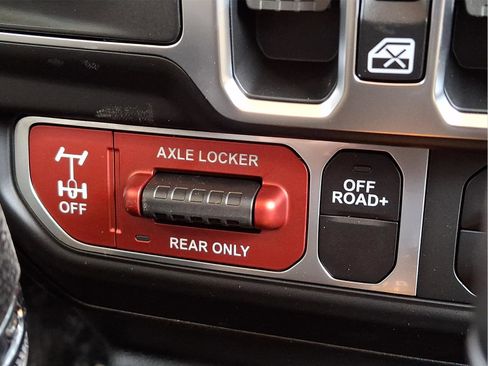 New 2026 Jeep Gladiator Willys image 15