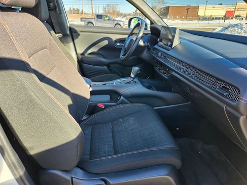 Used 2023 Honda HR-V Sport image 11