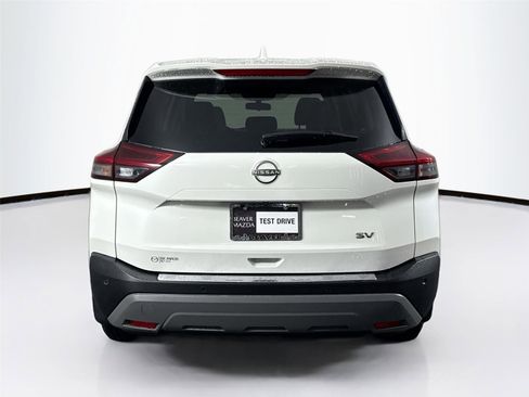 Used 2023 Nissan Rogue SV FWD image 10