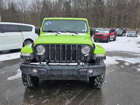 Used 2021 Jeep Gladiator Willys image 4