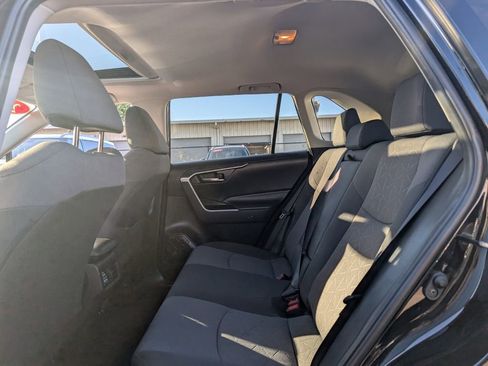 Used 2019 Toyota RAV4 XLE image 12