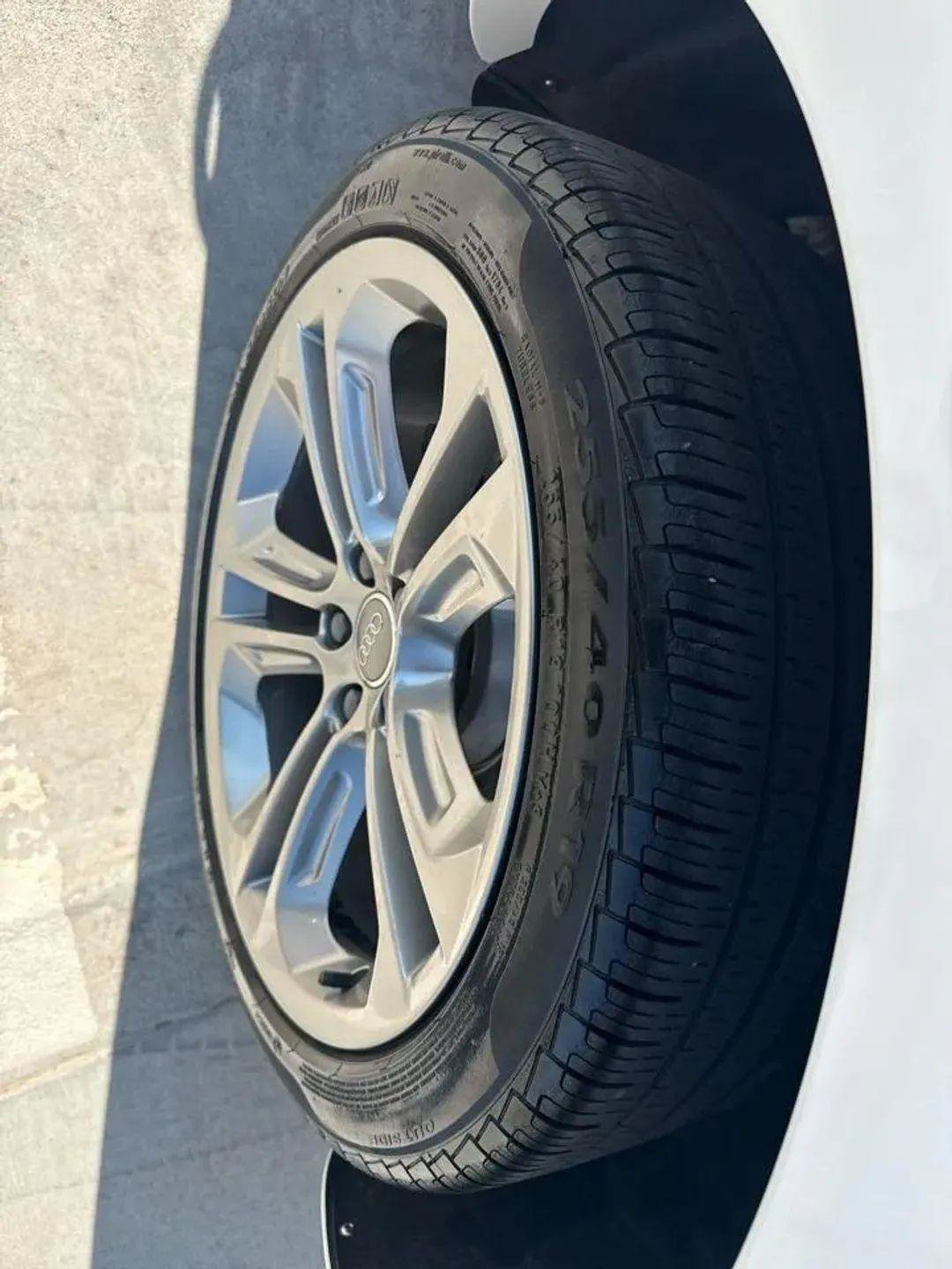 Used 2018 Audi Q3 2.0T Premium w/ Convenience Package FWD image 18