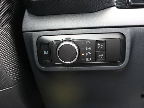 Used 2025 Ford Mustang Coupe image 21