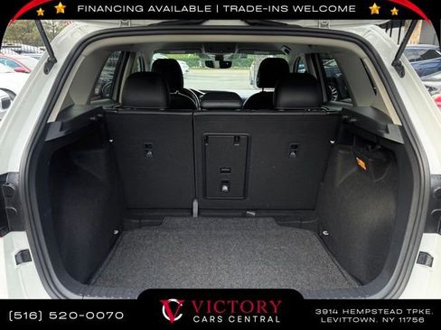 Used 2023 Volkswagen Taos SE image 11