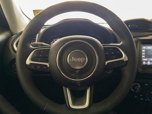 Used 2021 Jeep Renegade Sport image 14