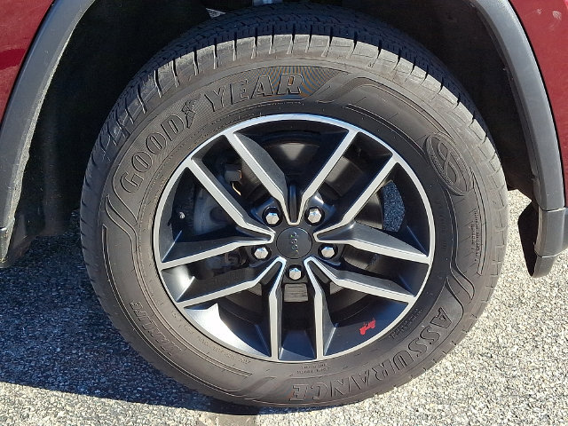 Used 2019 Jeep Grand Cherokee Trailhawk AWD/4WD image 9
