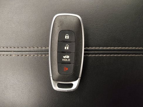 Used 2025 Nissan Sentra SV FWD image 32