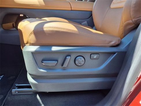 New 2025 Nissan Armada Platinum Reserve image 14