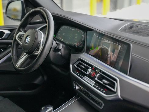 Used 2020 BMW X5 M50i w/ Executive Package image 16