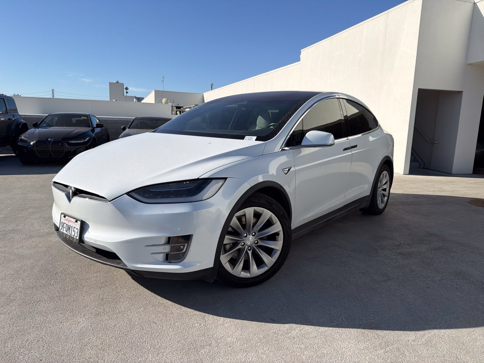 Used 2018 Tesla Model X 75D AWD/4WD image 3