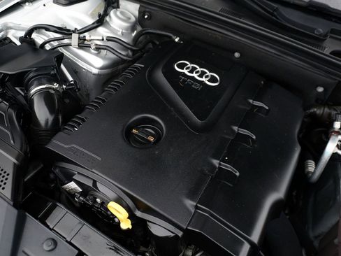 Used 2013 Audi A4 2.0T Premium w/ Convenience Pkg image 12