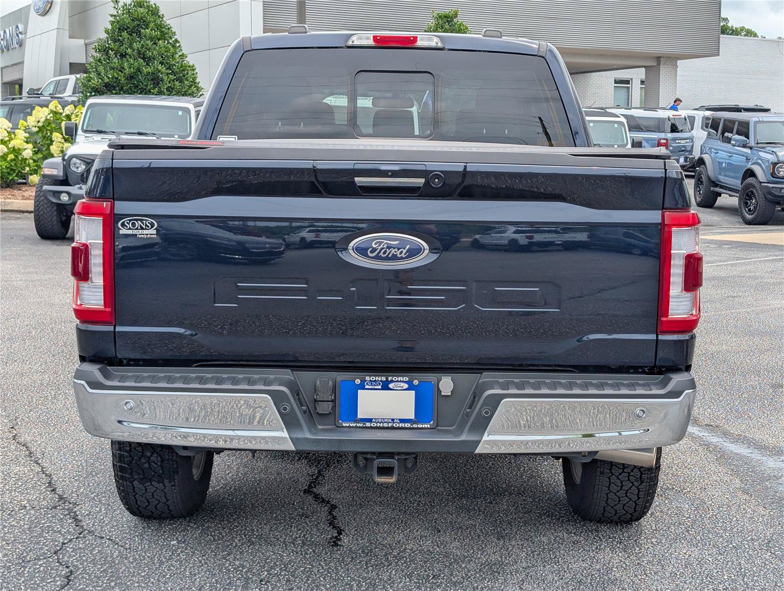 Certified 2023 Ford F150 Lariat w/ Trailer Tow Package AWD/4WD image 10
