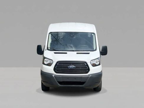 Used 2018 Ford Transit 250 148 Medium Roof RWD image 3