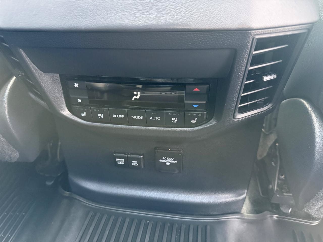Used 2023 Toyota Sequoia Platinum AWD/4WD image 14