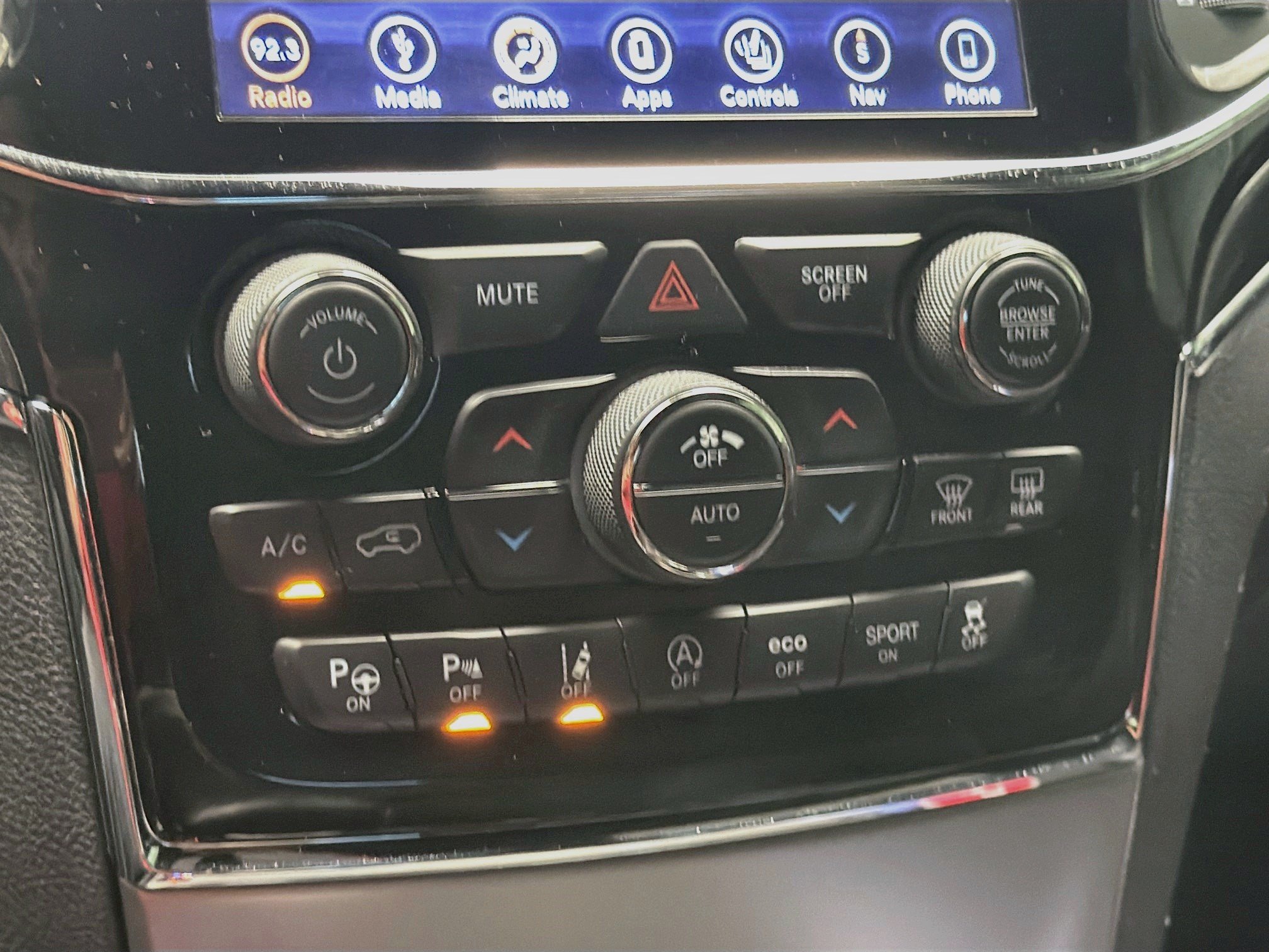 Used 2019 Jeep Grand Cherokee Trailhawk AWD/4WD image 10