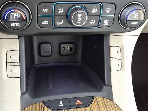 Used 2017 GMC Acadia Denali w/ Technology Package image 17