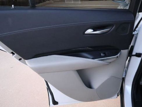 Used 2020 Cadillac XT4 Premium Luxury image 14