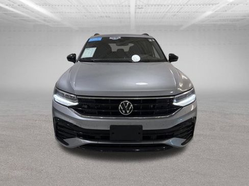 Certified 2024 Volkswagen Tiguan SE R-Line AWD/4WD image 2