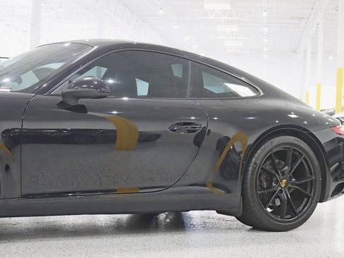 Used 2019 Porsche 911 Carrera image 4