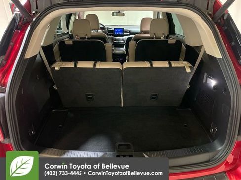 Used 2020 Ford Explorer Limited image 16