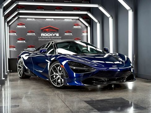 Used 2020 McLaren 720S Spider RWD image 52