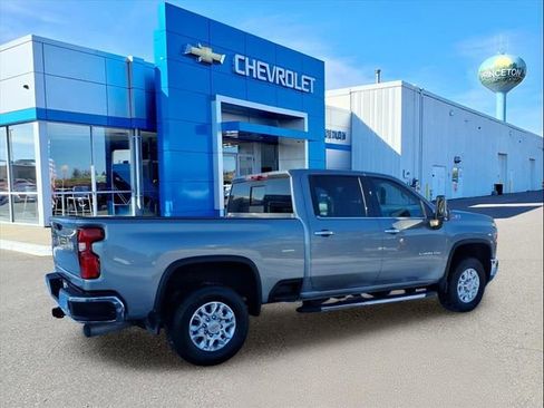 Used 2024 Chevrolet Silverado 2500 LTZ w/ LTZ Convenience Package image 3