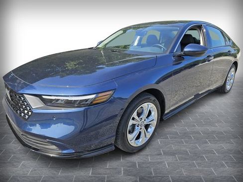 Used 2023 Honda Accord EX-L image 3