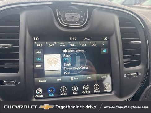 Used 2017 Chrysler 300 S image 26