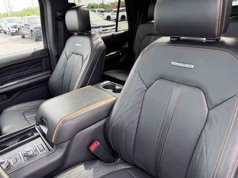 Used 2023 Ford Expedition Max Platinum AWD/4WD image 14