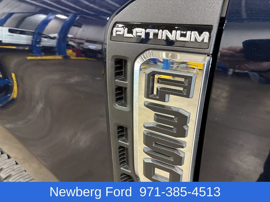 Used 2023 Ford F350 Platinum AWD/4WD image 13