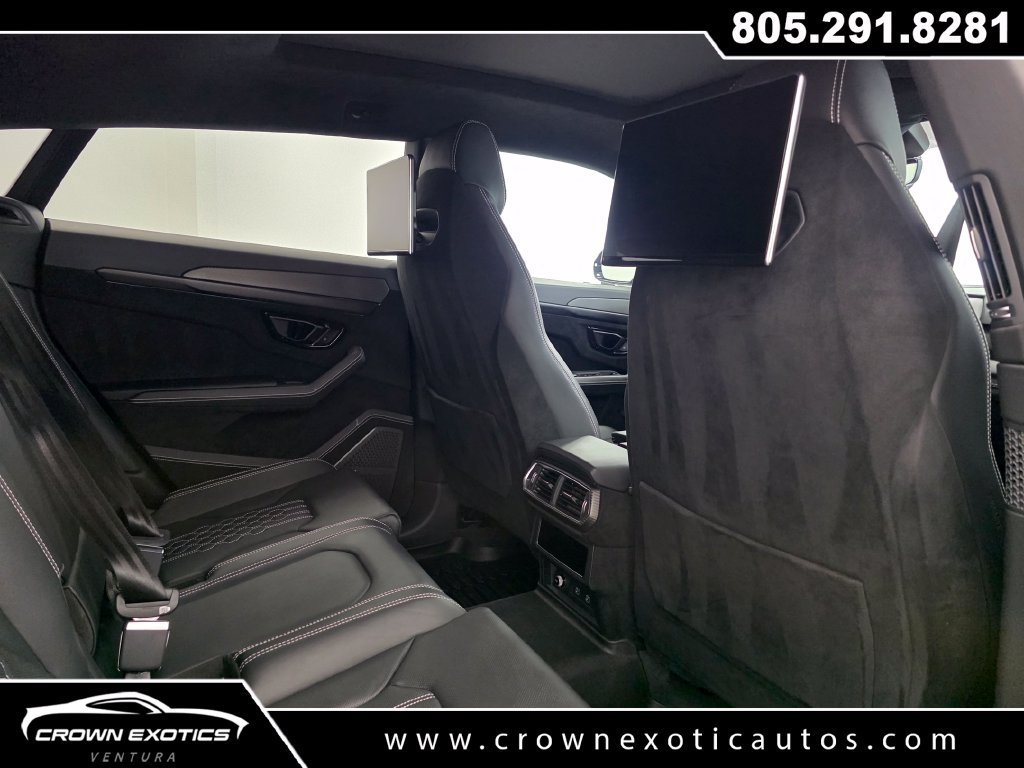 Used 2024 Lamborghini Urus Performante AWD/4WD image 19