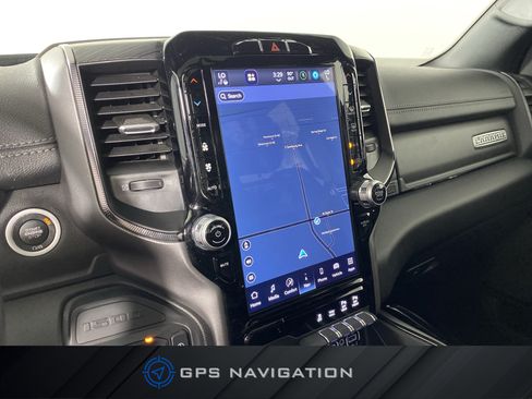 Used 2024 RAM 1500 Laramie AWD/4WD image 4