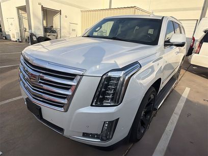 Used 2019 Cadillac Escalade Platinum