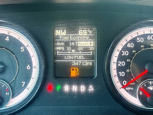 Used 2022 RAM 1500 Tradesman w/ Chrome Appearance Group image 13