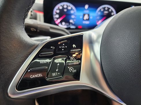 Used 2025 Mercedes-Benz CLA 250 4MATIC image 17