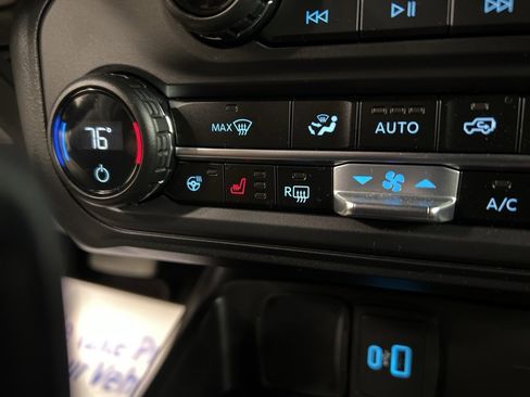 Certified 2024 Ford Bronco Wildtrak image 18