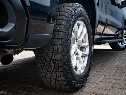 Used 2024 Chevrolet Silverado 1500 W/T w/ WT Value Package image 46