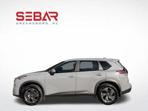 Used 2026 Nissan Rogue SV FWD image 5