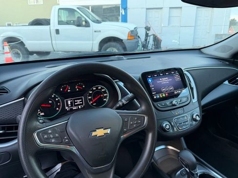 Used 2024 Chevrolet Malibu LT image 22