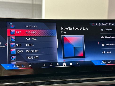 New 2026 BMW X6 M60i w/ Parking Assistance Package image 22