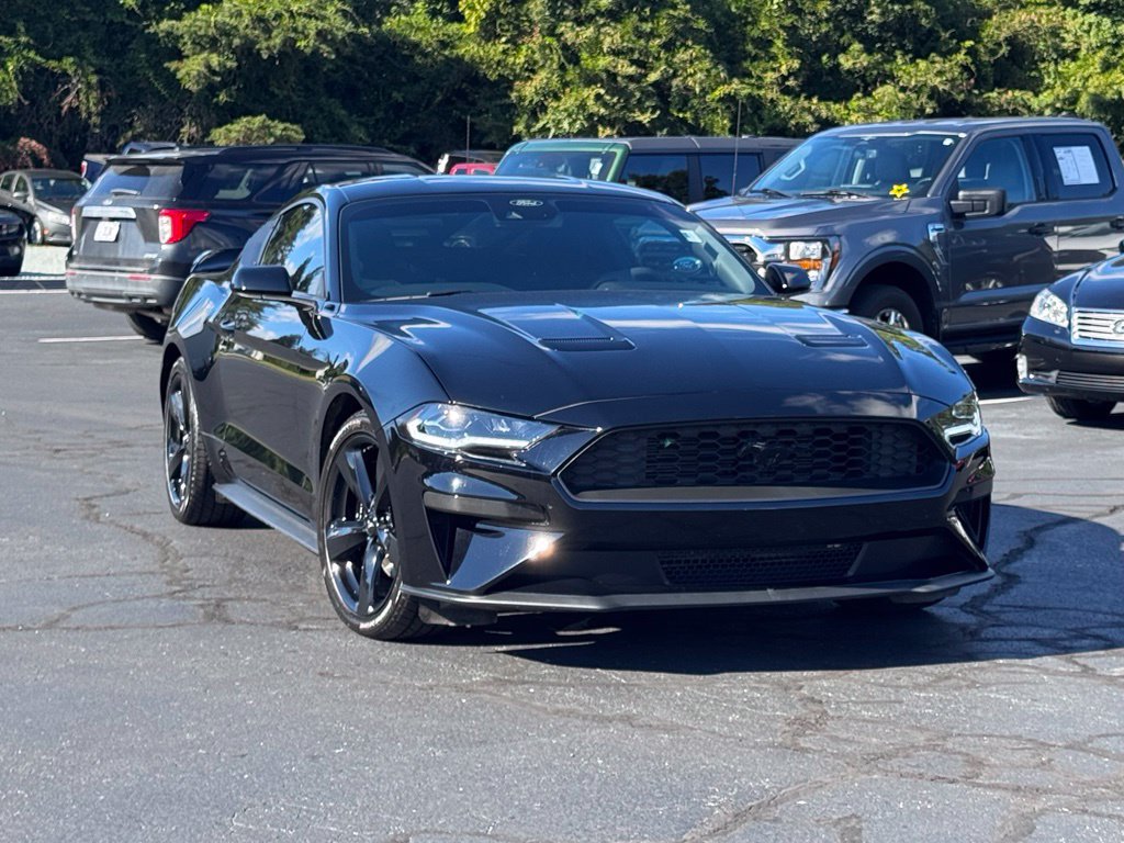 Used 2022 Ford Mustang Coupe w/ Equipment Group 101A RWD image 1