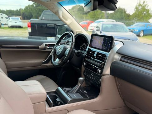 Used 2022 Lexus GX 460 Premium AWD/4WD image 31