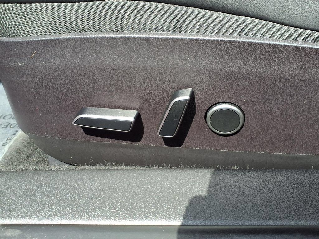 Used 2023 Tesla Model 3 Standard Range RWD image 14