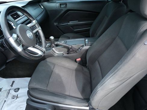 Used 2014 Ford Mustang Coupe RWD image 5