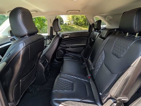 Used 2024 Ford Edge Titanium AWD/4WD image 29